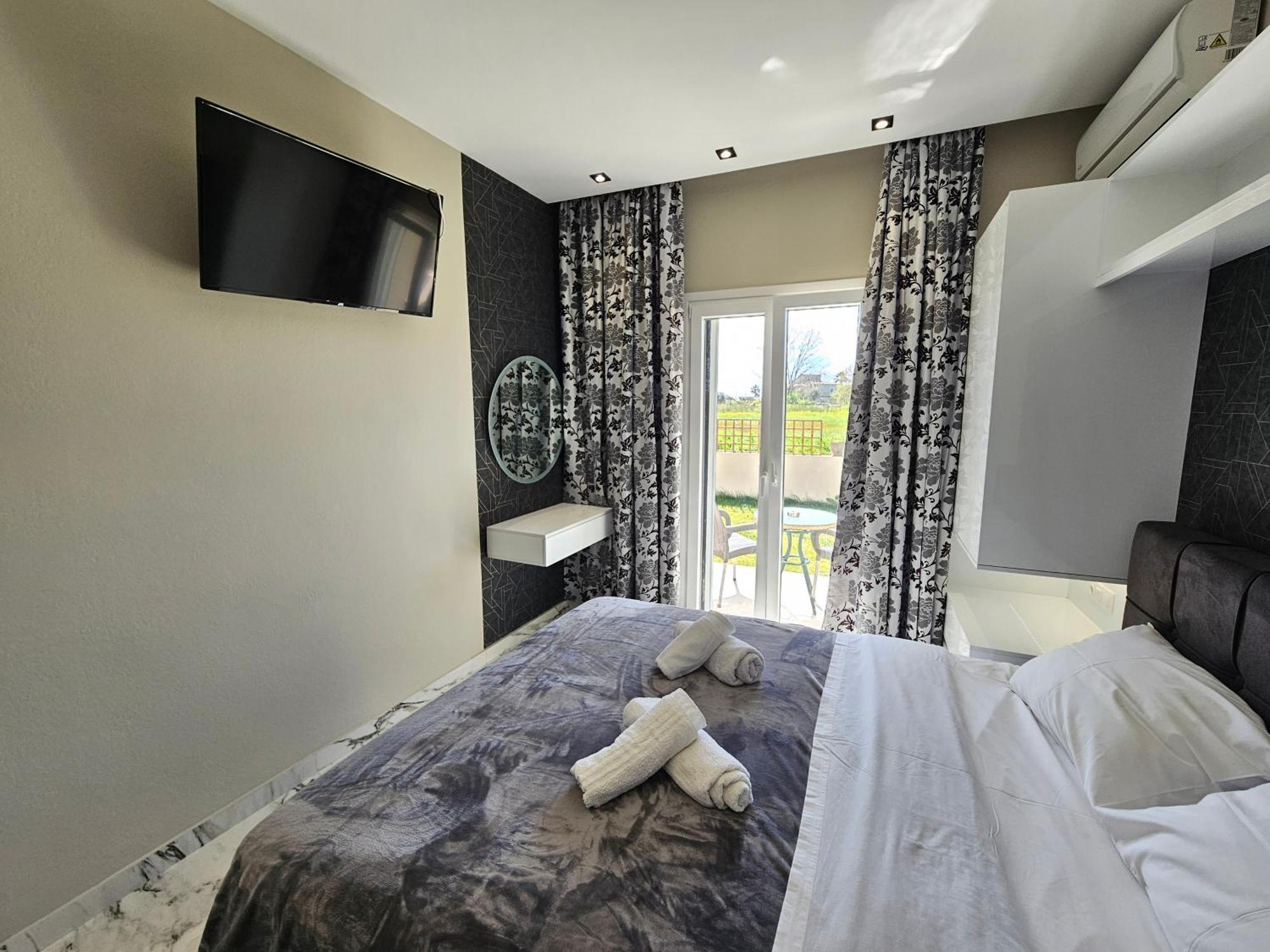 Evelina Luxury Suites In Corfu Ipsos Luaran gambar